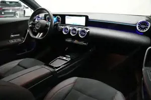 MERCEDES-BENZ A 250 e Kompaktlimousine mit EQ Hybrid Technologie AMG Line Bild 9