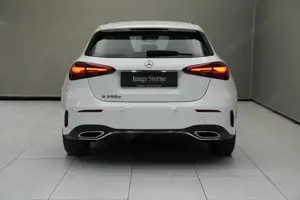 MERCEDES-BENZ A 250 e Kompaktlimousine mit EQ Hybrid Technologie AMG Line Bild 11