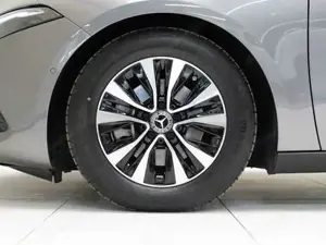 MERCEDES-BENZ A 200 d Kompaktlimousine SpurW ParkAss. LED SpurH Bild 8