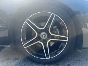 MERCEDES-BENZ A 180 d Kompaktlimousine AMG Line SpurW ParkAss. Bild 8