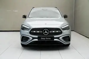 MERCEDES-BENZ GLA 200 Bild 3
