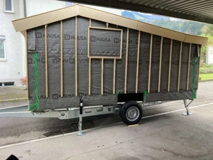 Alphütte 2 Go - Hochwertiger Rohbau auf neuem KNOTT Fahrgestell  Bild 2