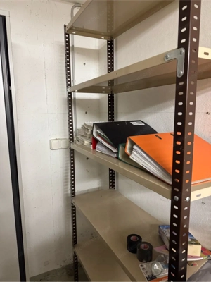 Regale zu verschenken Bild 2