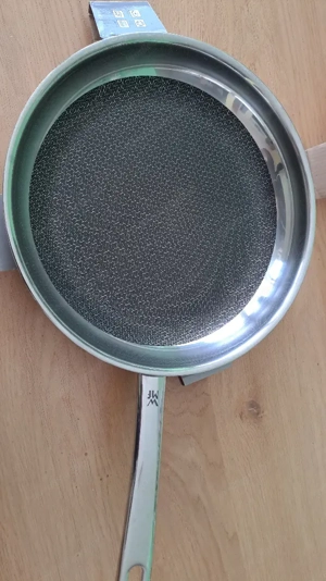 WMF PROFI RESIST 28CM PFANNE nur Telefonisch erreichbar 0650 7104126 Danke 