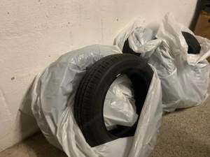 Sommerreifen fast neu. Bild 2