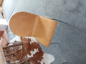 Bis zu 25 Stapelstühle zu verkaufen  Bild 2