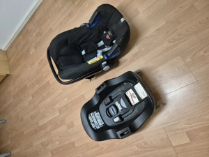Britax Babyschale & Station Bild 2