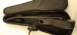 Carbon Traveller Gitarre wie neu, super leicht zu spielen  Bild 4