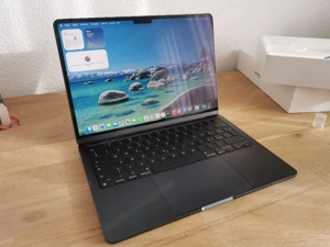 Apple MacBook Air (13.6", Apple M2 Chip, 256 GB SSD, 8-Core CPU und 8-Core GPU, 8GB RAM) Bild 6