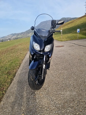 Yamaha X MAX 250 Bild 2