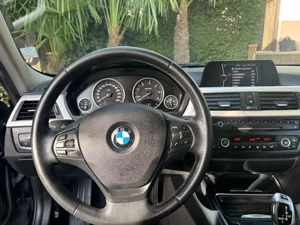 318d Touring F31 (2014)   Automatik   Top Ausstattung Bild 9