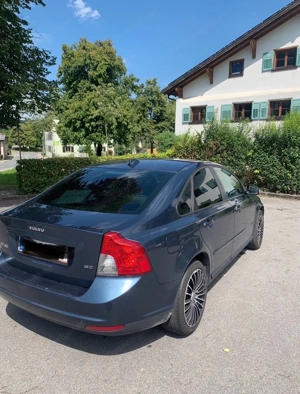 Volvo S40 1,6 D Tüv bis 02 2027 Bild 5