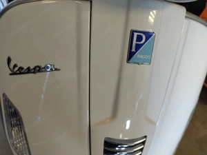 Vespa GTS 300 Super Bild 8