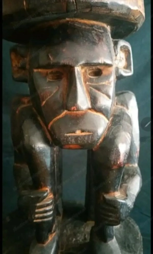Seltener Janus karyatiden Hocker aus Borneo Indonesien  Bild 3
