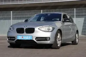 BMW 116d 2.0 SPORT LINE *Pickerl NEU *super Ausstattung *Reifen NEU *BI-Xenon *Navi *UVM. Bild 8