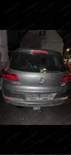 Volkswagen Tiguan 2.0 TDI   Bastler   Export Bild 3
