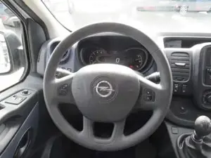 Opel Vivaro Bild 11