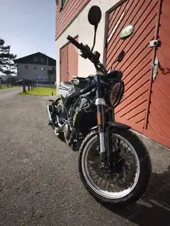 Husqvarna Svartpilen 401 Bild 5