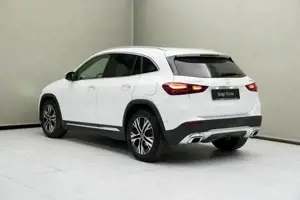 Mercedes-Benz GLA 200 d 4MATIC Progressive el.Heck SpurW  SpurH Bild 4