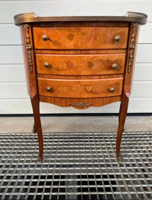 Antike Kommode, Kleiderschrank, Beistelltisch, Rokoko-Barock-Stil, Intarsien, um 1900 Bild 2