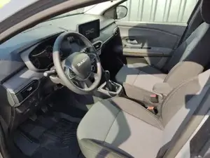 Dacia Jogger Extreme + 1.0 ECO-G 101 PS LPG 7-Sitzer->Navi-K... Bild 5