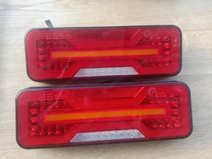 2x LED Rückleuchten Anhänger LKW Trailer Rücklicht Pritsche BUS Laufblinker 12V 24V