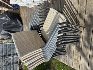 Gartenstühle + Tisch Bild 3