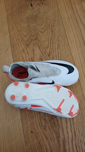 Kinderfußballschuhe Nike zu verkaufen 29,5 Bild 3