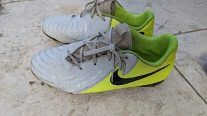 Fußballschuhe zu verschenken 