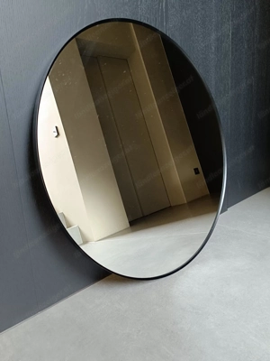 Modern & elegant: Spiegel schwarz Aluminium rund 80 cm Bild 3