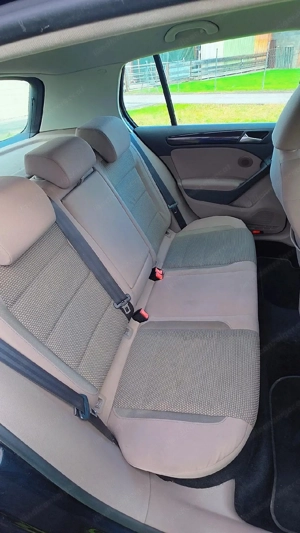 VW Golf 2.0 TDI Limousine Bild 8