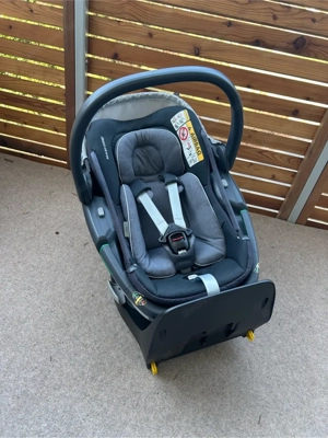 Maxi Cosi Coral Babyschale + Familyfix 360 Base Bild 3