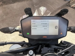 KTM 790 Duke TIEFERGELEGT - top Zustand - viel Zubehör Bild 5