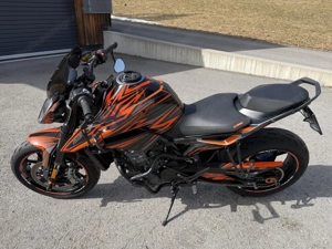 KTM 790 Duke TIEFERGELEGT - top Zustand - viel Zubehör Bild 3