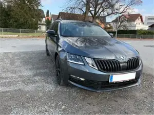Skoda Octavia 2.0 TDI Ambition DSG Kombi  Bild 3