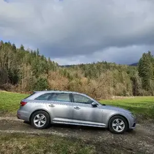 Audi A4 Avant wenig Kilometer Topzustand Bild 2