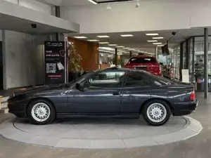 BMW 850 Bild 8