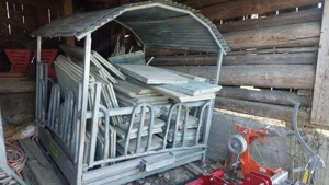 Patura Viereckraufe, mit Universal-Fressgittern