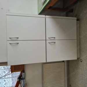 Doppelkasten zu verschenken.