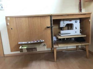 Professionelle Nähmaschine Bild 2