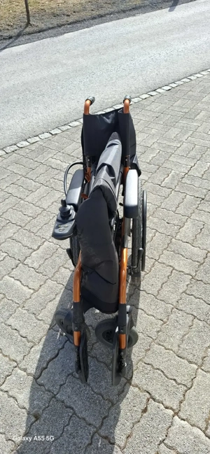 Elektro Rollstuhl AKKU NEU !!! auch manuell benutzbar Bild 5