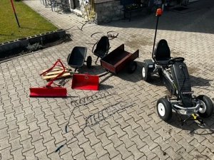 Berg Gokart mit passenden Anbauteilen