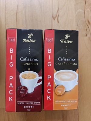 Kaffeemaschine Tschibo mit 90 Kapseln