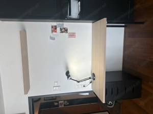 IKEA Schreibtisch mit Schubladen, Lampe und Wandregal   Set