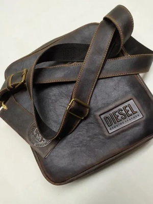 Herren-Ledertasche von DIESEL Bild 2