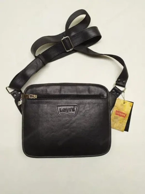 Herren-Ledertasche von Levi's