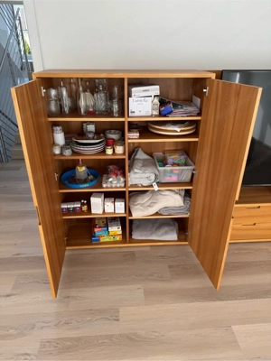 Tischler-Wohnwand aus Rüsterholz (Ulme) inklusive 75" LG Smart-TV zu verkaufen Bild 4