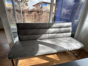 Tisch mit Sitzbank und 2 Stühlen Bild 3