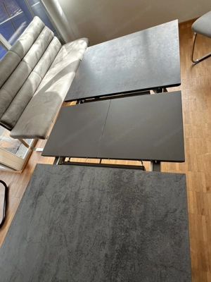 Tisch mit Sitzbank und 2 Stühlen Bild 5