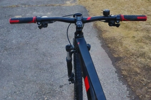 Cube Aim Hpa Schwarz Rot Bild 2